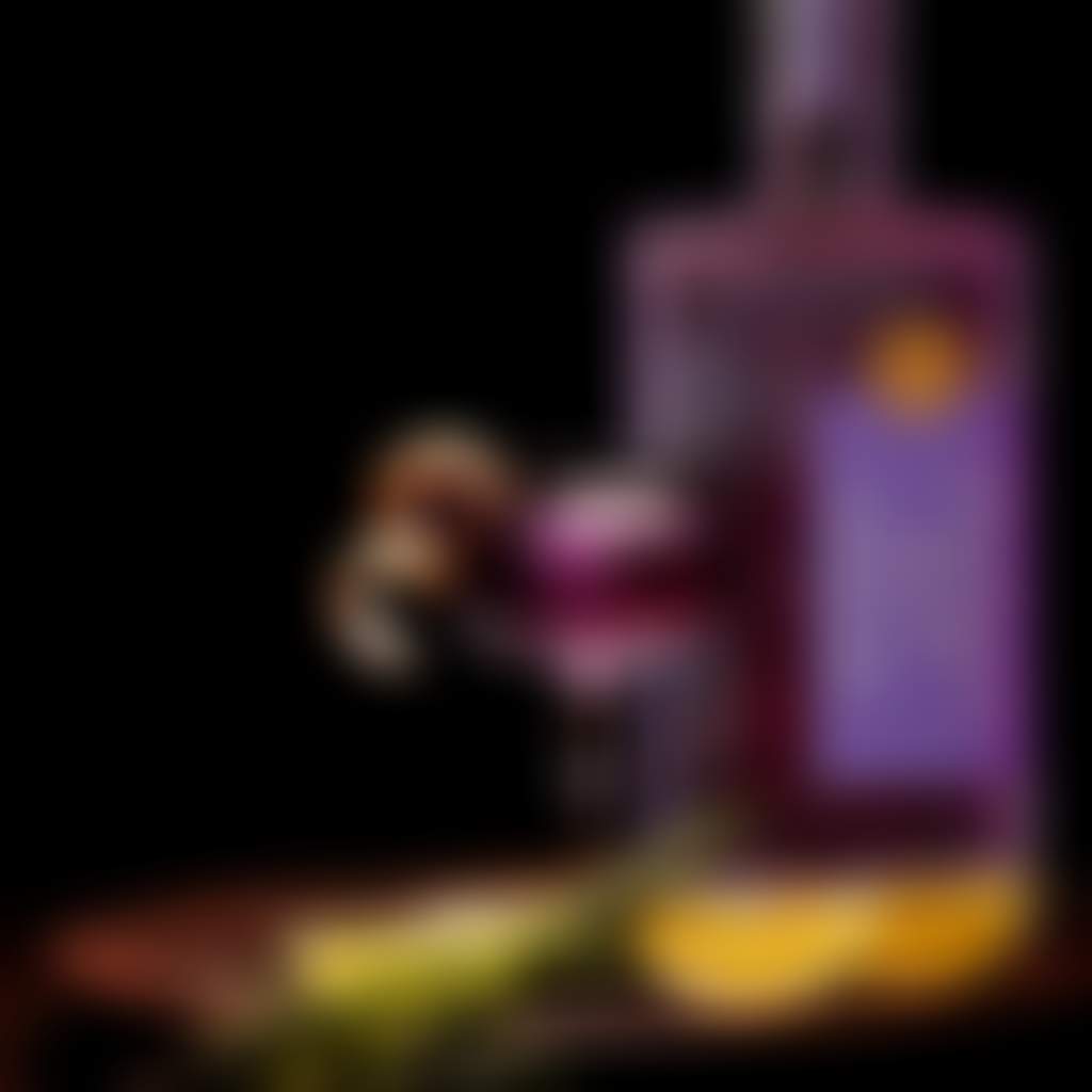 Daylesford Spirit Blueberry mock 01 scaled e1713237579314